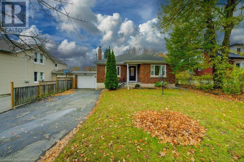 Kitchener, ON N2H3M1,65 SHELDON Avenue N