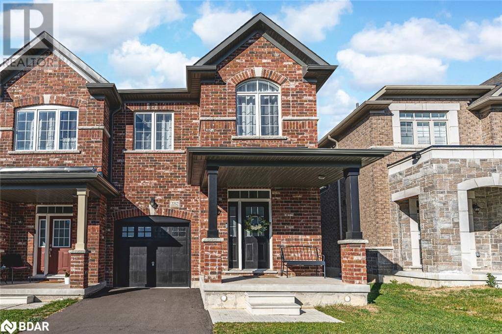 Innisfil, ON L9S0N1,2252 GRAINGER Loop