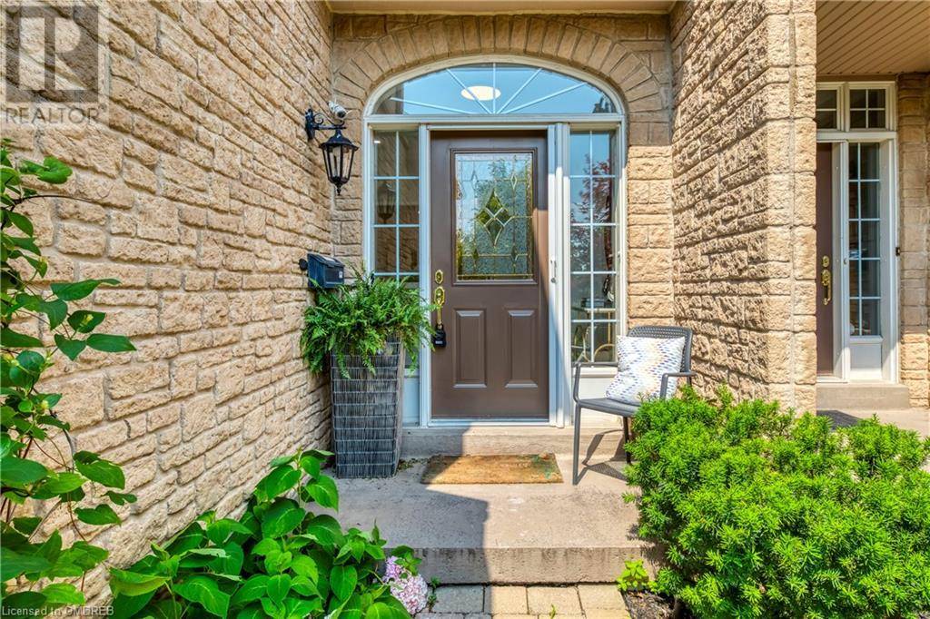 Oakville, ON L6M3N3,2303 HILL RIDGE Court Unit# 10