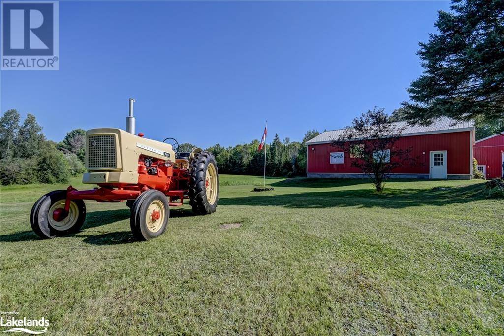 Gravenhurst, ON P1P1R3,1235 E BARKWAY Road