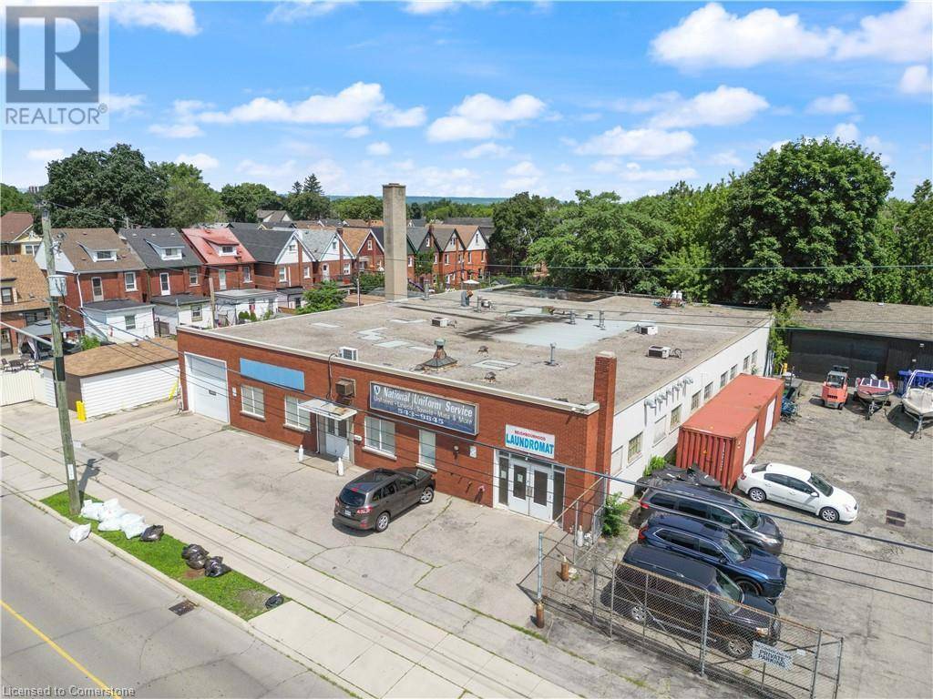 Hamilton, ON L8M2A8,455 CUMBERLAND Avenue