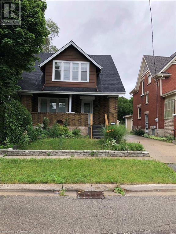 Kitchener, ON N2G2J5,61 MOUNT HOPE Street