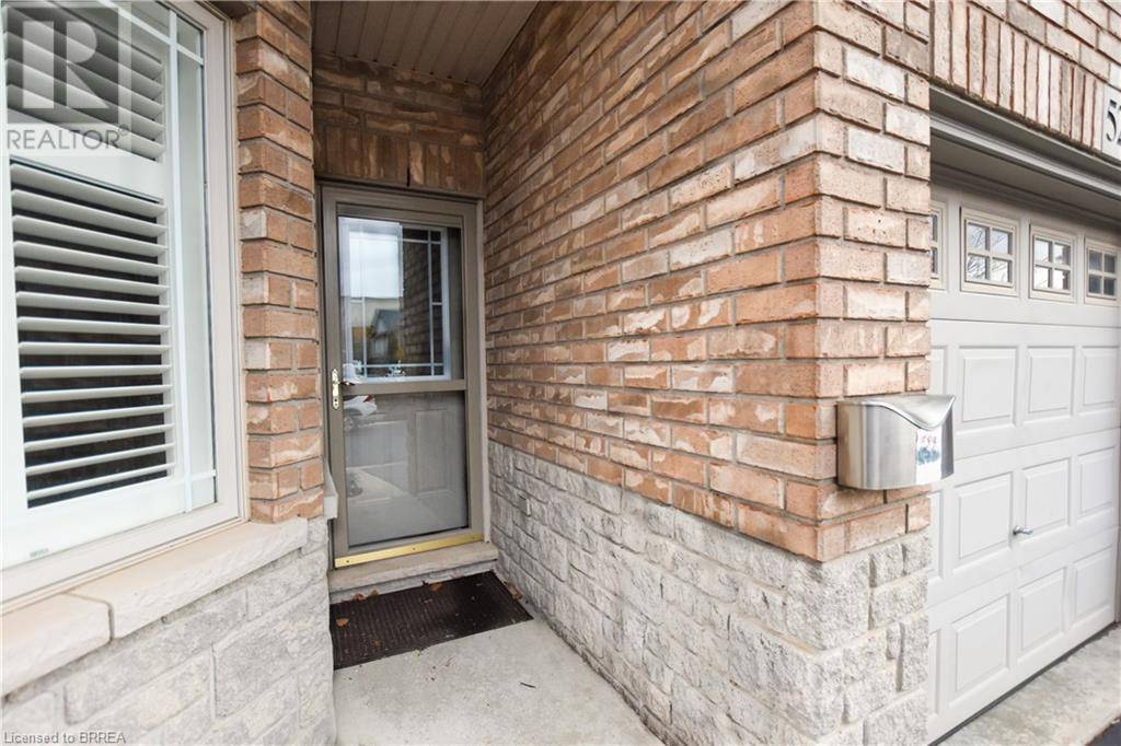 Paris, ON N3L4G1,10 COBBLESTONE Drive Unit# 52