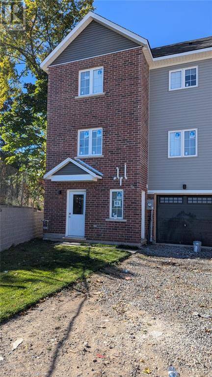 Welland, ON L3C0H6,139 HIGHRIVER Trail Unit# Lower