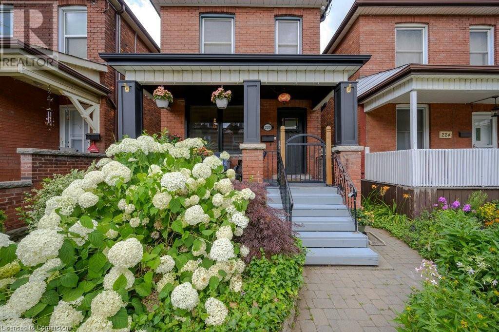 Hamilton, ON L8M3C1,226 BALSAM Avenue S