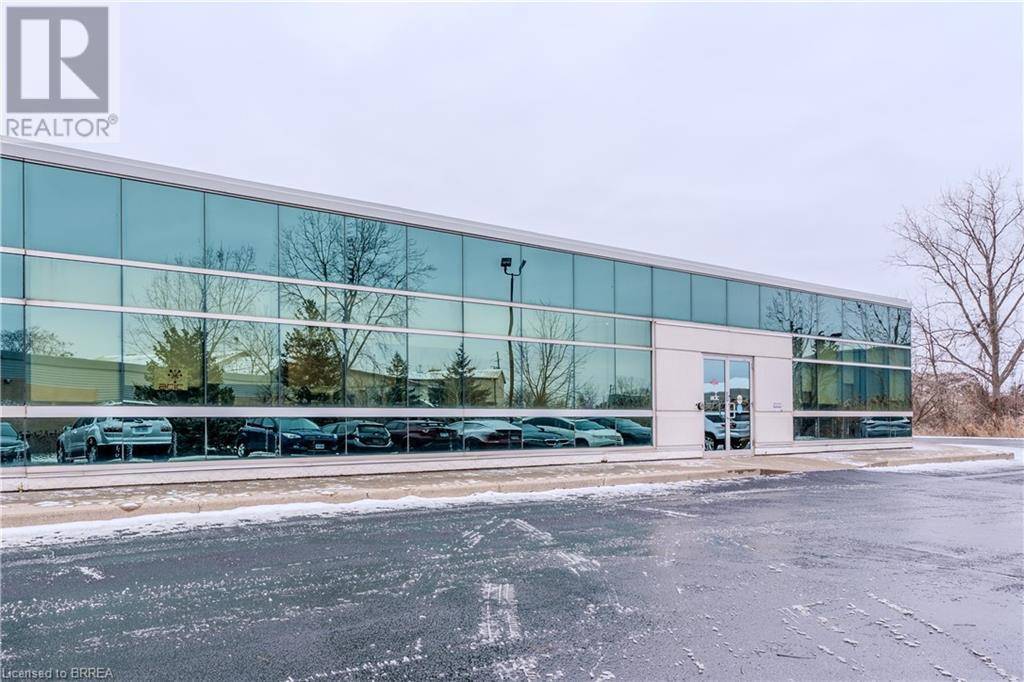 Brantford, ON N3R8A6,17 CORPORATE Place Unit# D