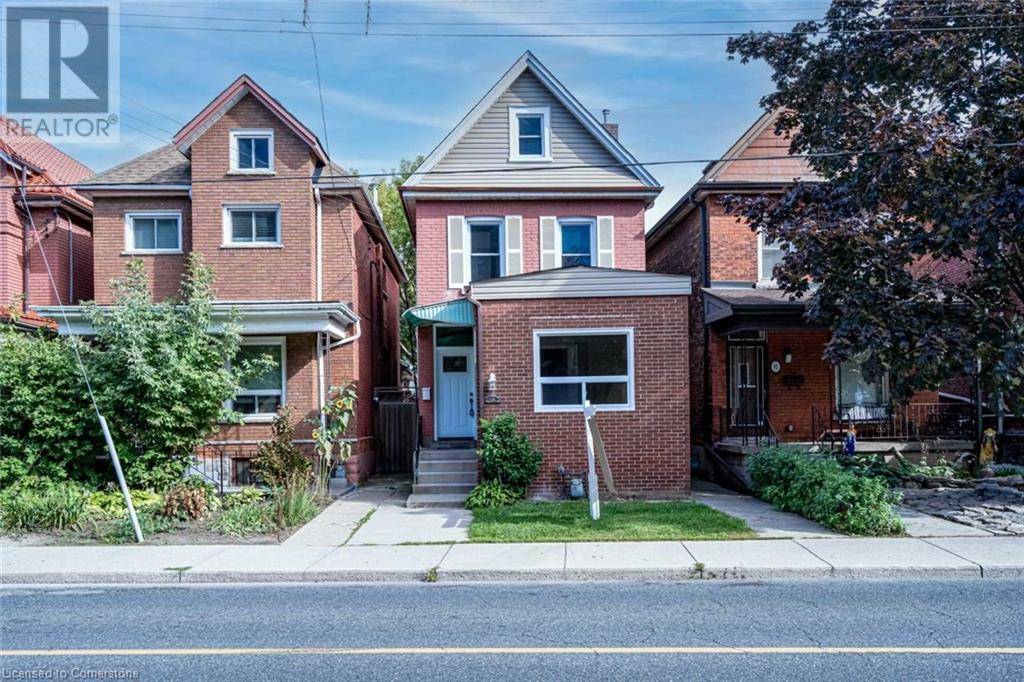 Hamilton, ON L8L5V4,94 WENTWORTH Street N