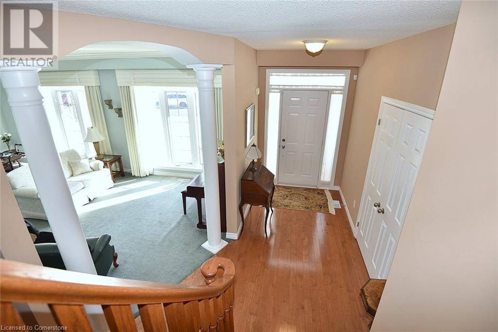 Ancaster, ON L9G4Y4,182 VALRIDGE Drive