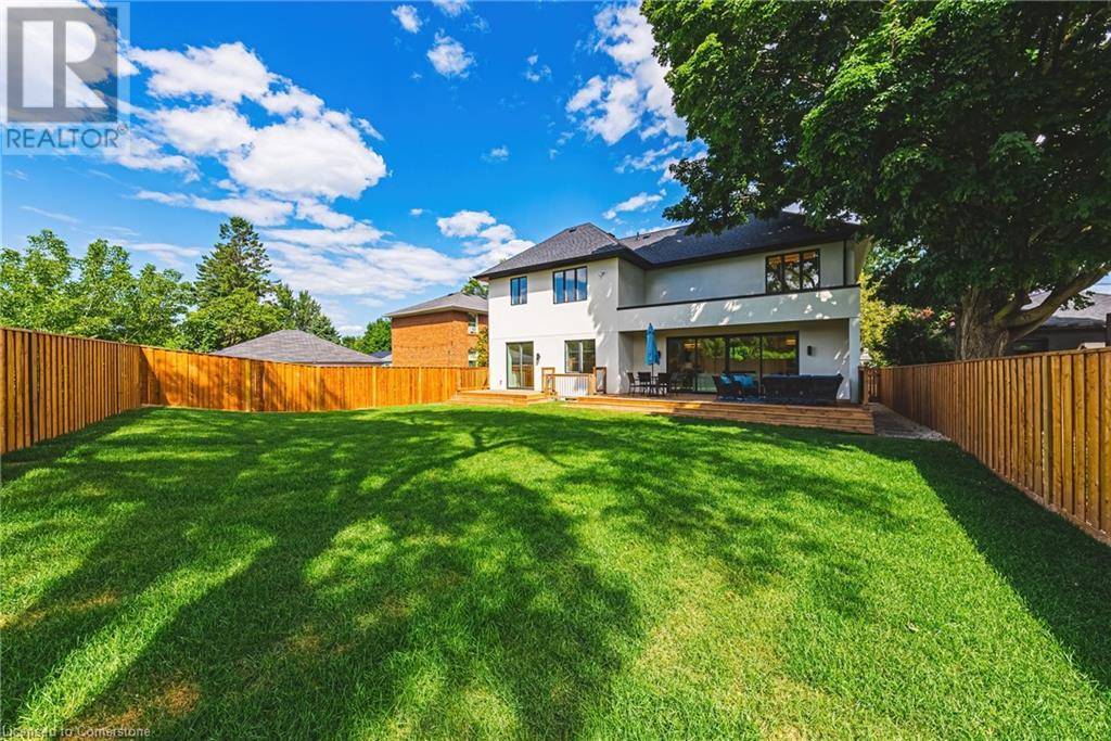 Mississauga, ON L5H1L6,202 QUEEN Street W
