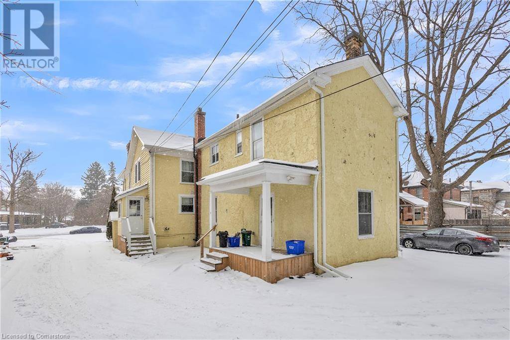 Cambridge, ON N1R1W8,228 MAIN Street