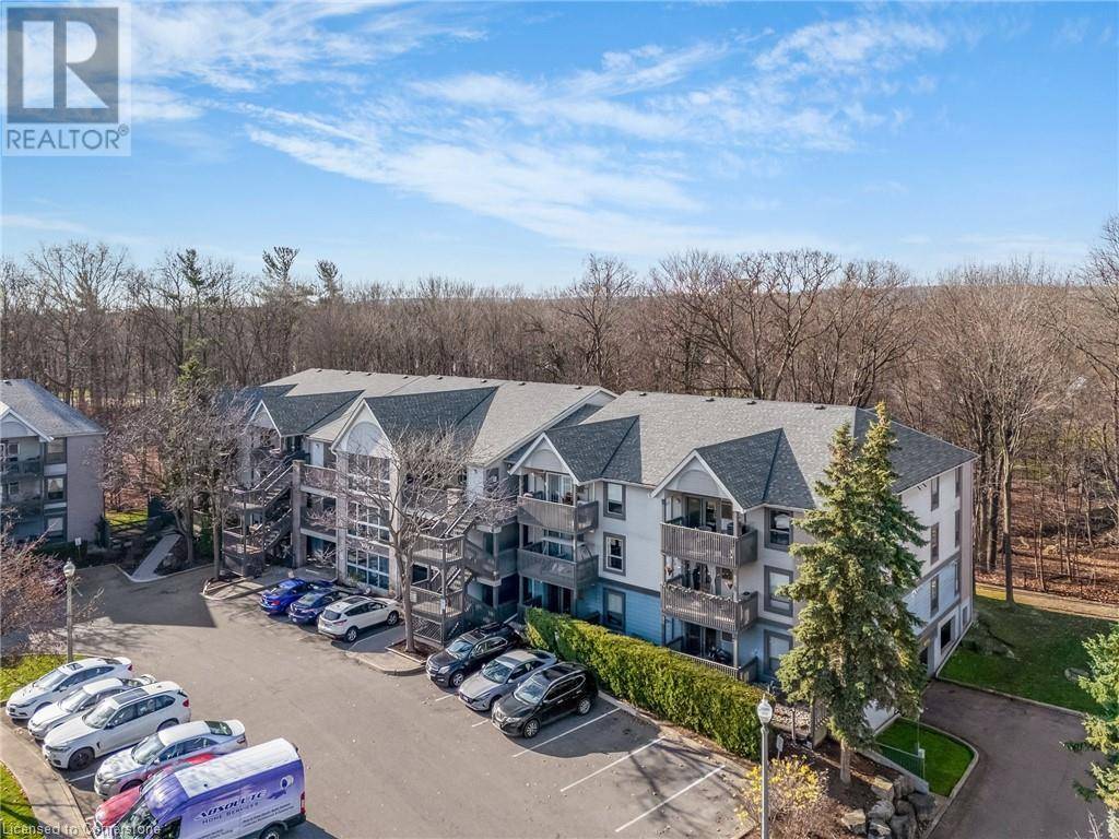 Burlington, ON L7M4C3,2030 CLEAVER Avenue Unit# 212