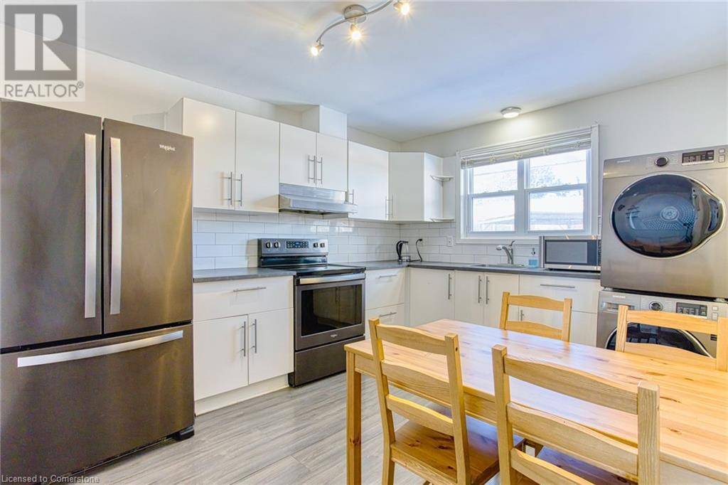 Vineland, ON L0R2C0,3314 MENNO ST #10