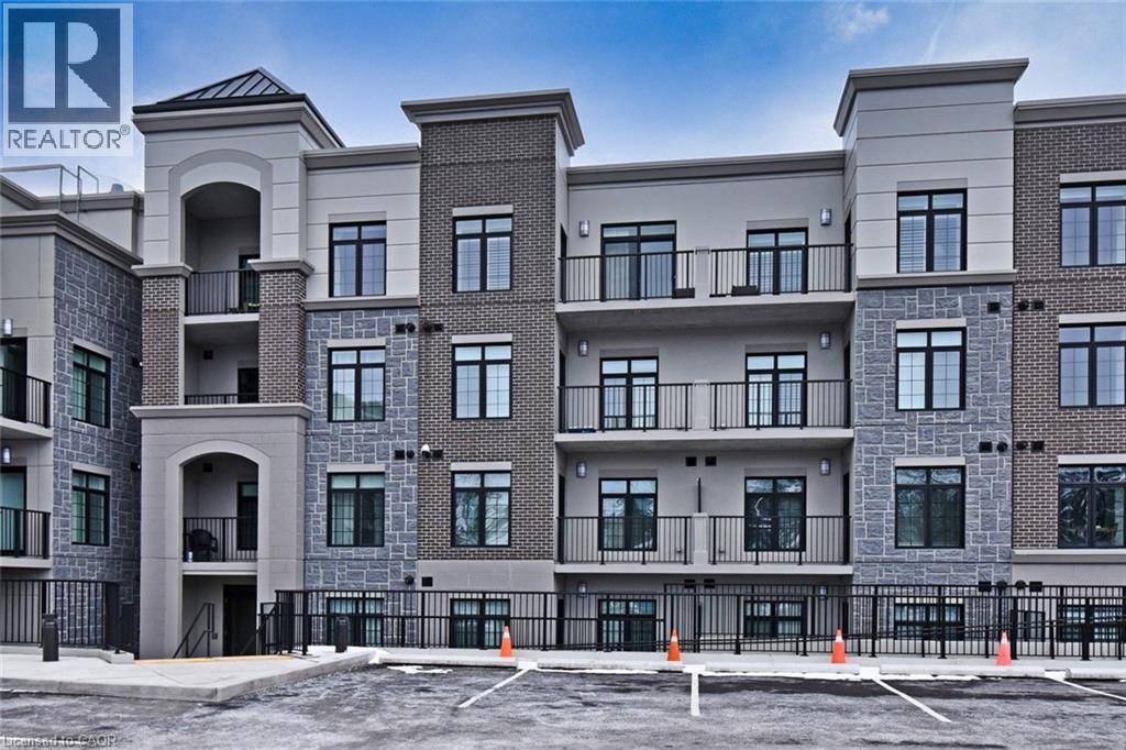 Ancaster, ON L9G1N4,153 WILSON ST West #103