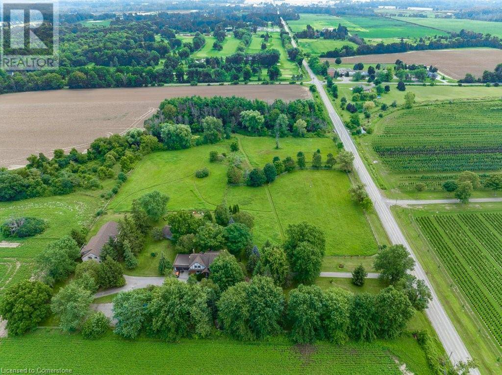 Flamborough, ON L8B1R5,682 WESTOVER Road
