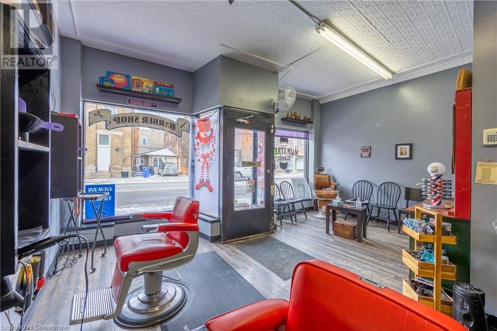 Hagersville, ON N0A1H0,10 MAIN ST Street N