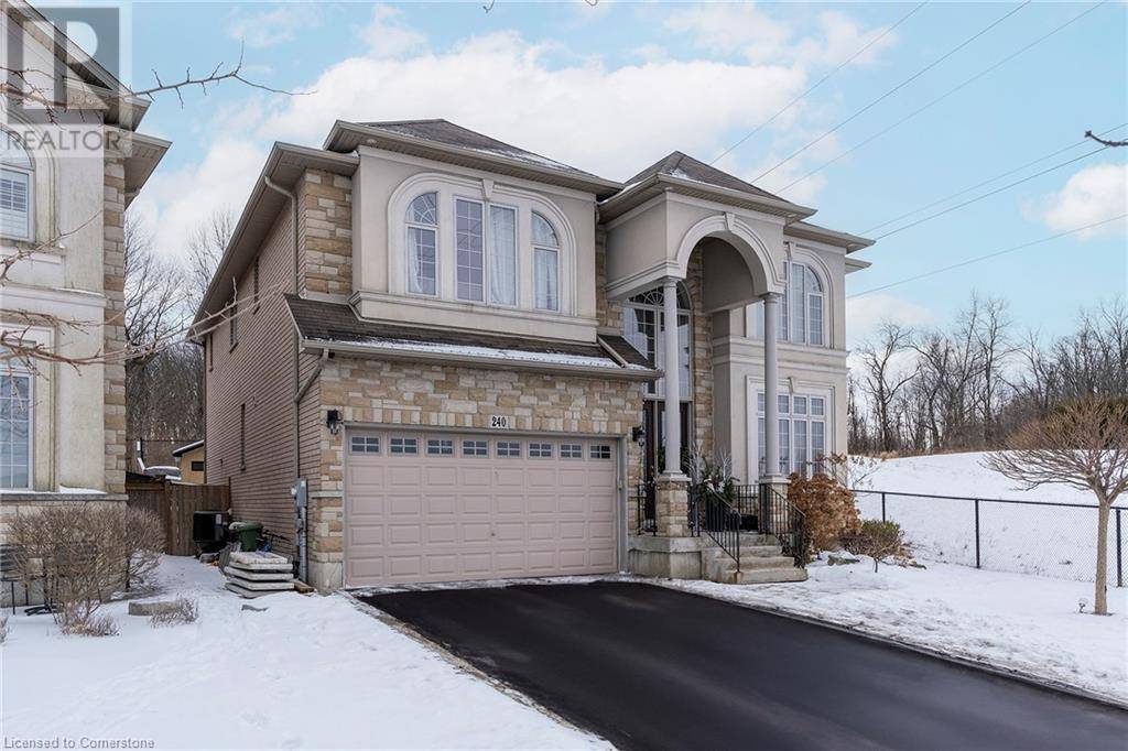 Ancaster, ON L9K1T2,240 CLOVERLEAF Drive