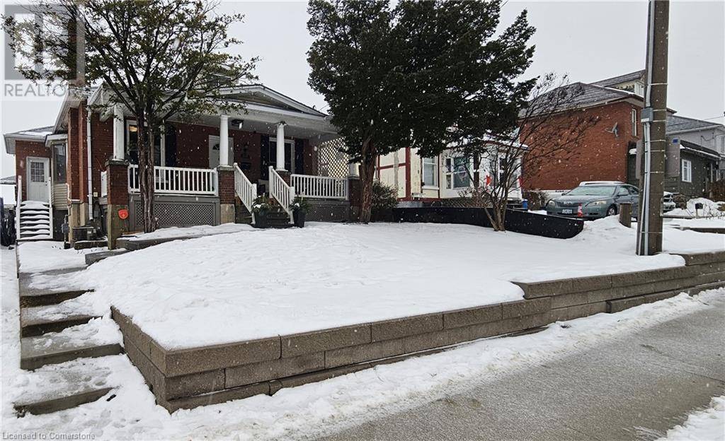 Cambridge, ON N1R5P9,328 DUNDAS Street N