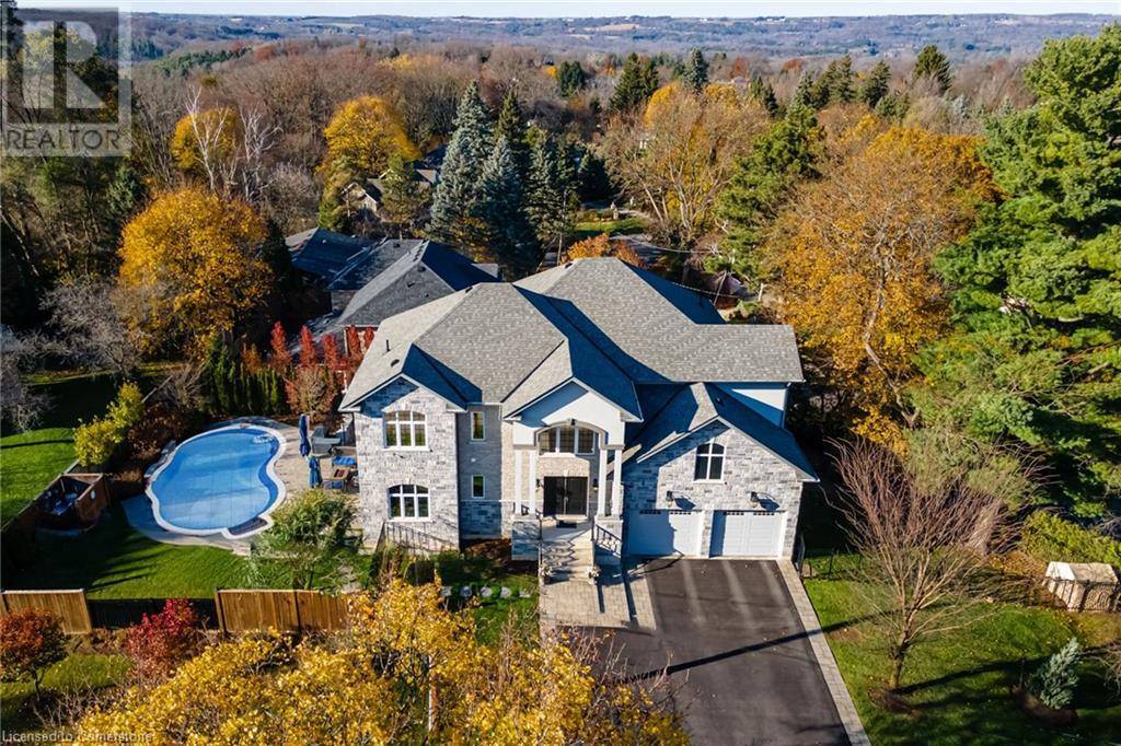 Ancaster, ON L9G1C8,175 OAKHILL Place