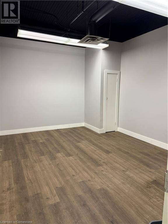 Hamilton, ON L8L5W3,360 North WENTWORTH ST North #2