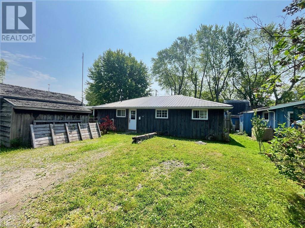 Selkirk, ON N0A1P0,2030 FIRST AVE
