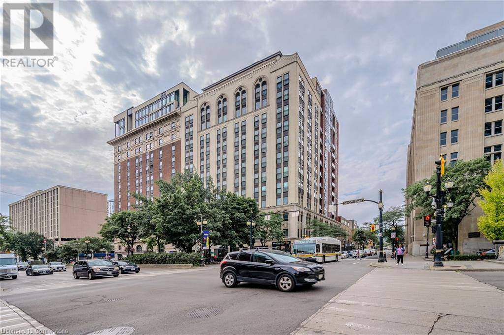 Hamilton, ON L8N1A8,112 KING ST East #806