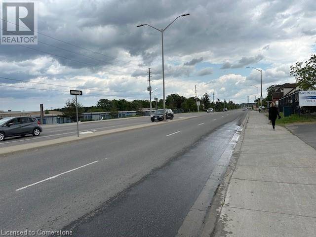 Hamilton, ON L8W3N1,1360 RYMAL Road E