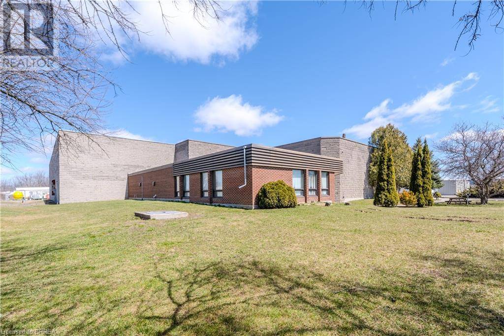 Nanticoke, ON N0A1E0,9 HAWK Street