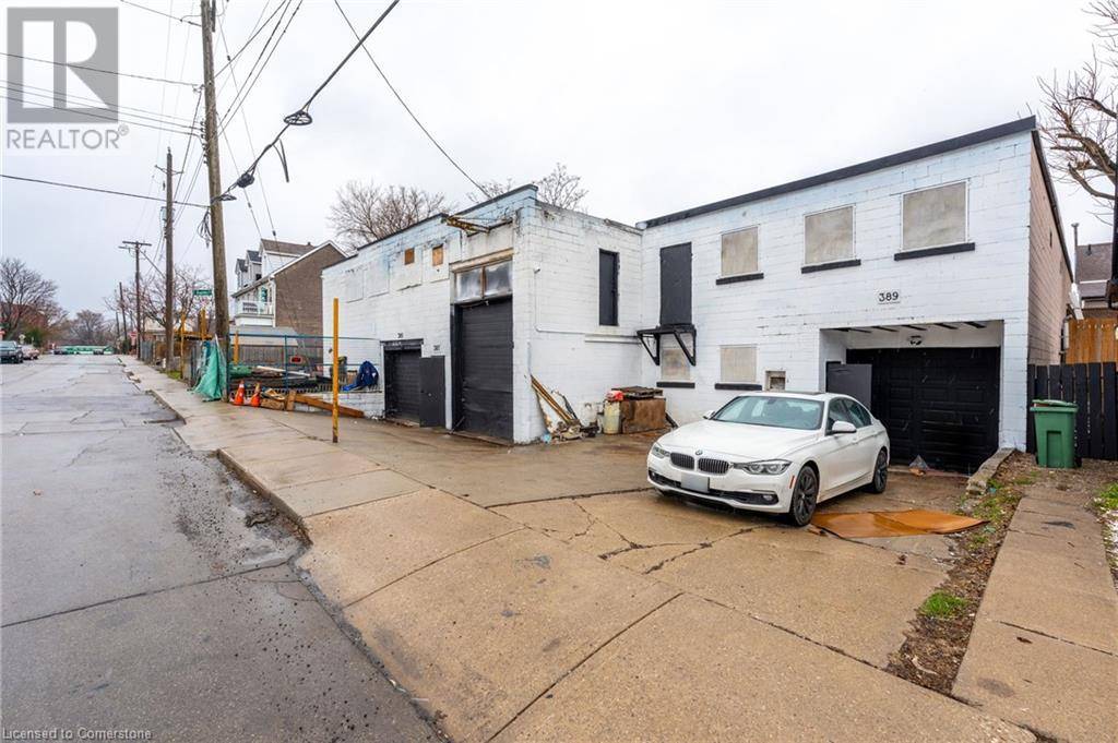 Hamilton, ON L8L5J8,24 CLARK Avenue