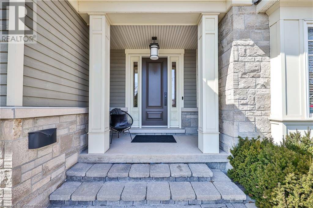 Oakville, ON L6L1W3,283 JENNINGS Crescent