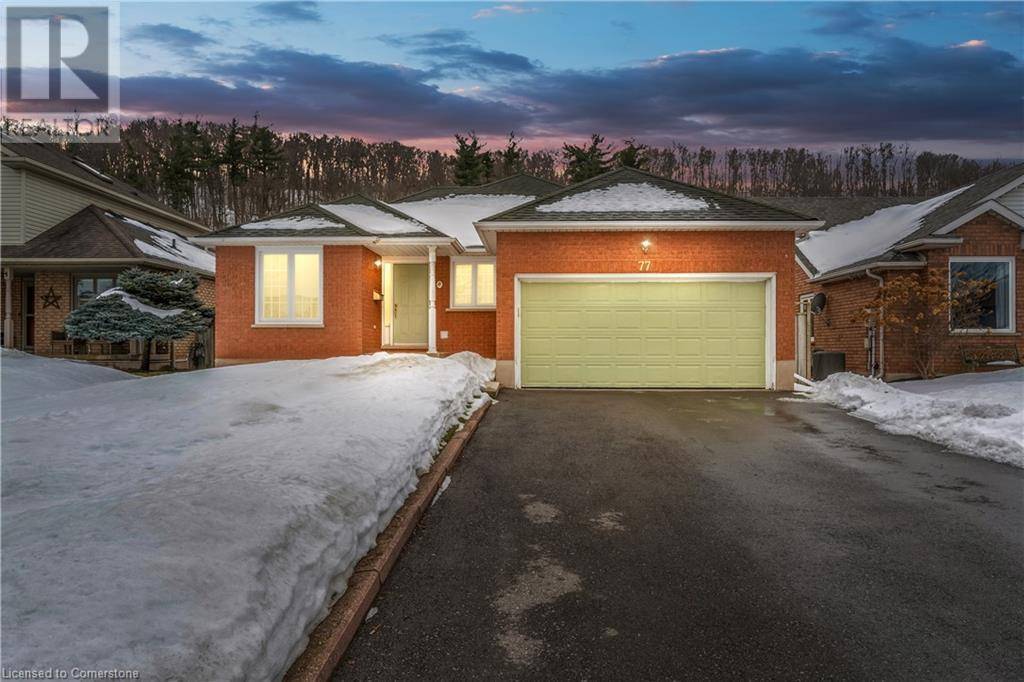 Grimsby, ON L3M5H4,77 COLONIAL Crescent