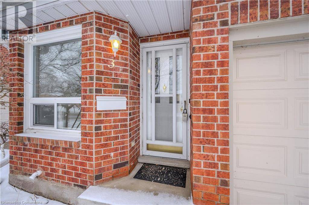 Kitchener, ON N2M5K4,180 HIGHLAND Crescent Unit# 3