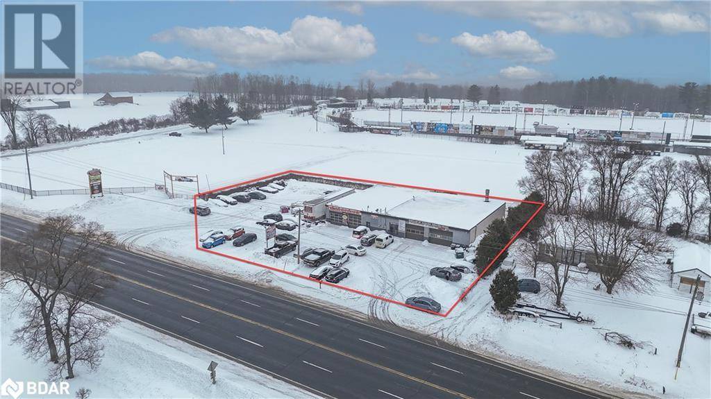 Innisfil, ON L0S4P2,6938 YONGE Street