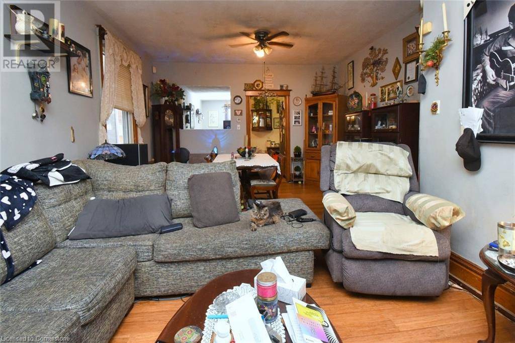 Hamilton, ON L8L2E8,522 CANNON Street E