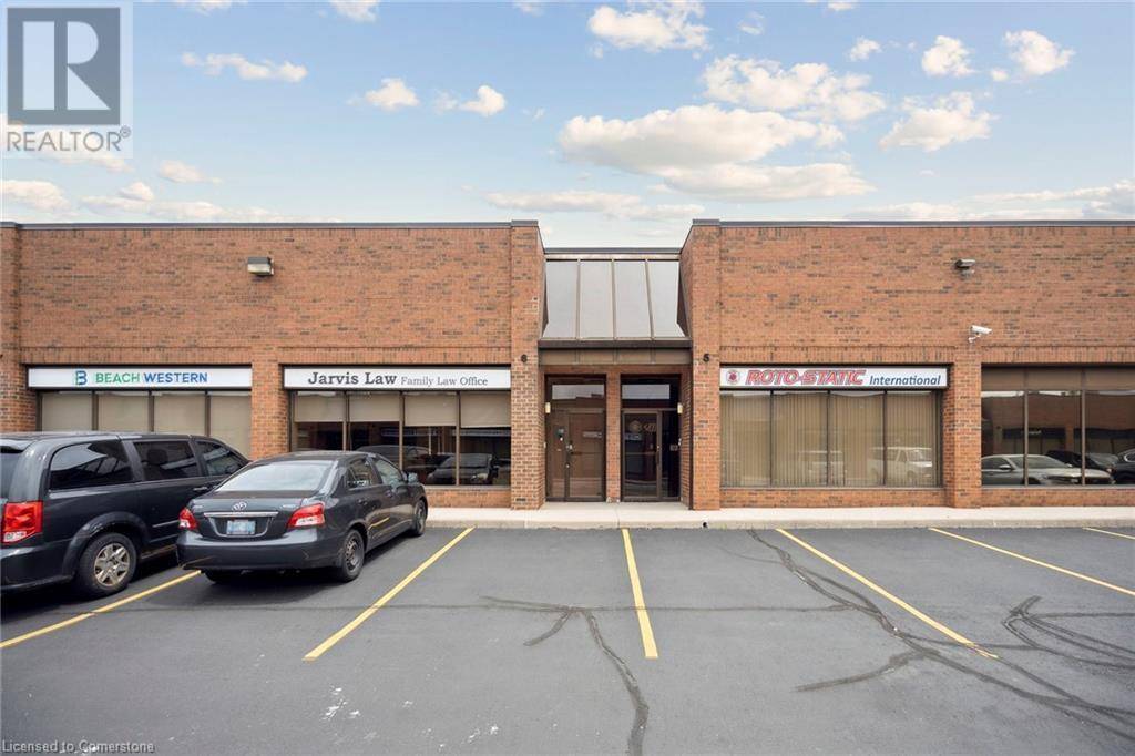 Oakville, ON L6L6L4,2333 WYECROFT Road