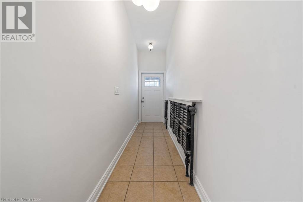 Hamilton, ON L8R2M3,136 MACNAB Street N