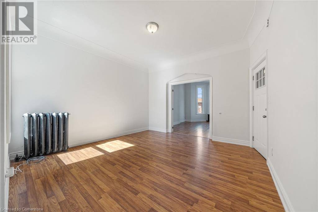 Hamilton, ON L8R2M3,136 MACNAB Street N