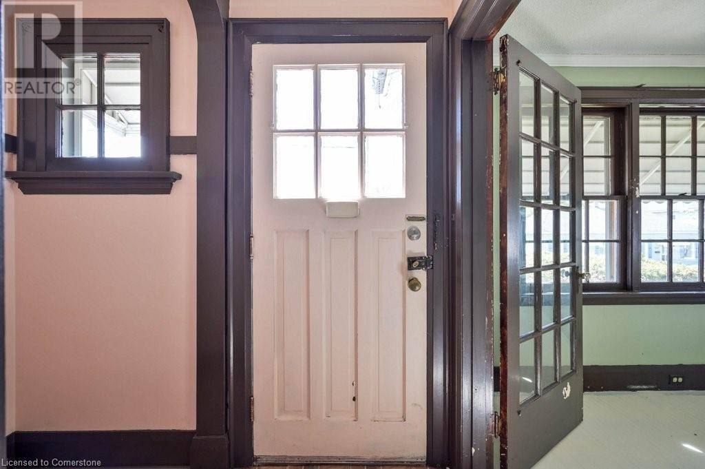 Woodstock, ON N4S1R9,821 JAMES Street
