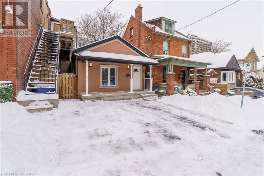 Hamilton, ON L8R2S5,7 HESS Street N