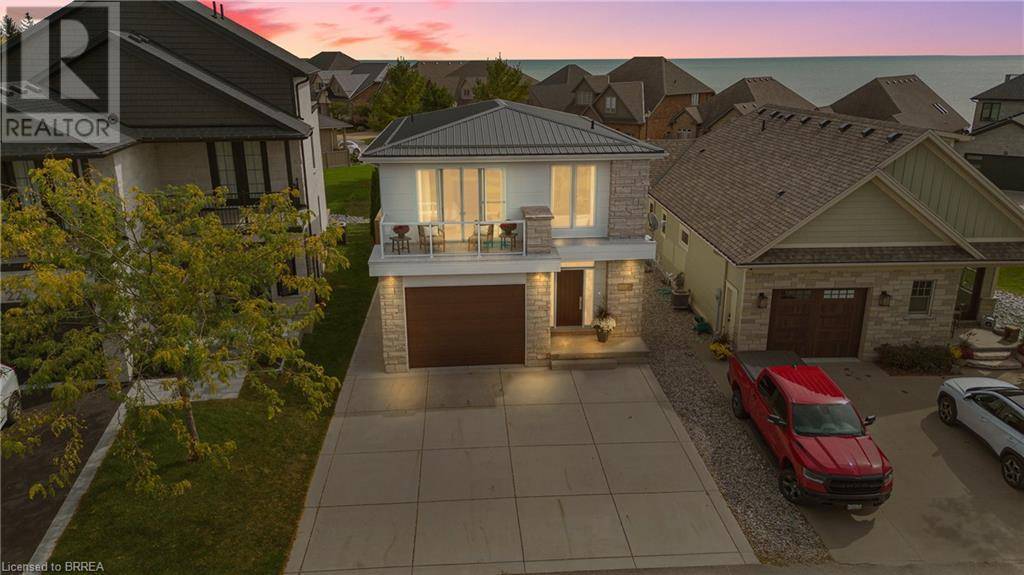 Port Dover, ON N0A1N8,80 NEW LAKESHORE RD #21