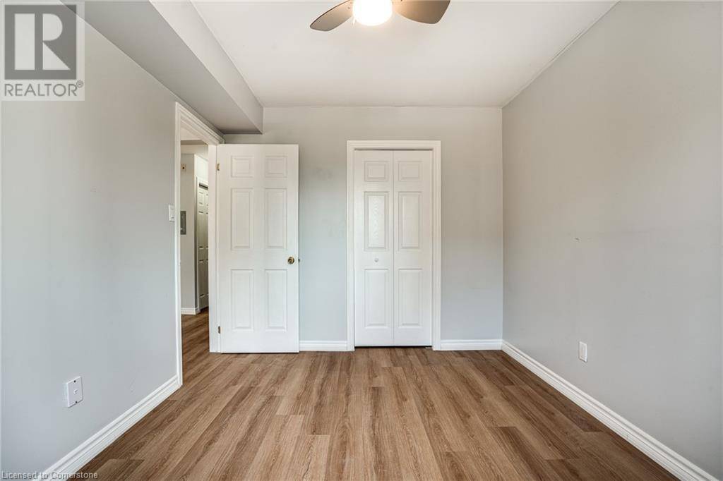 Hamilton, ON L8L5E1,28 VICTORIA AVE North #314