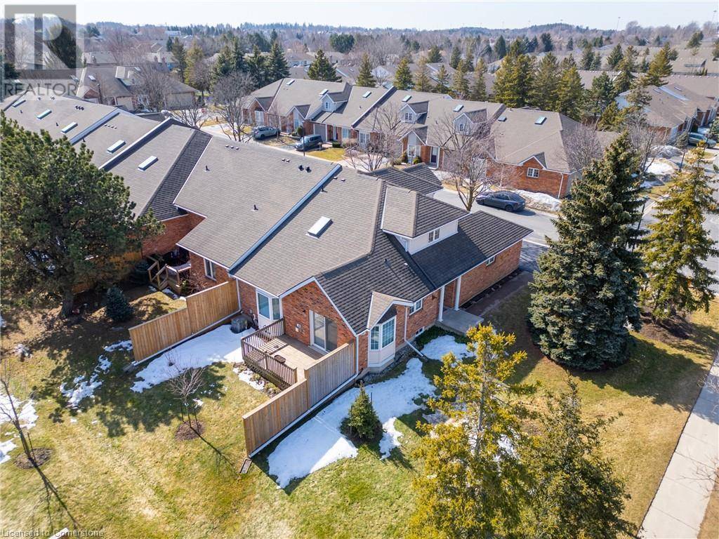 Ancaster, ON L9K1J7,810 GOLF LINKS RD #32