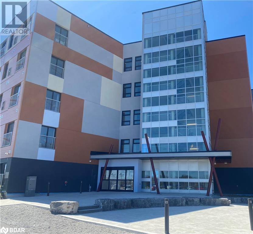 Orillia, ON L3V8N5,75 BARRIE RD #230