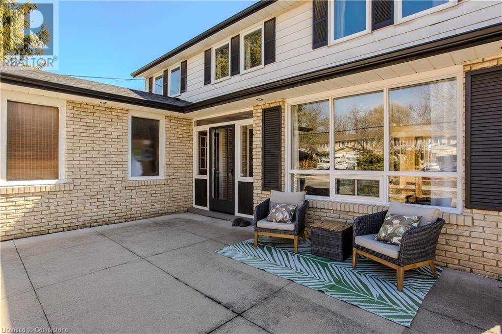 Waterdown, ON L0R2H0,21 CEDAR Street N