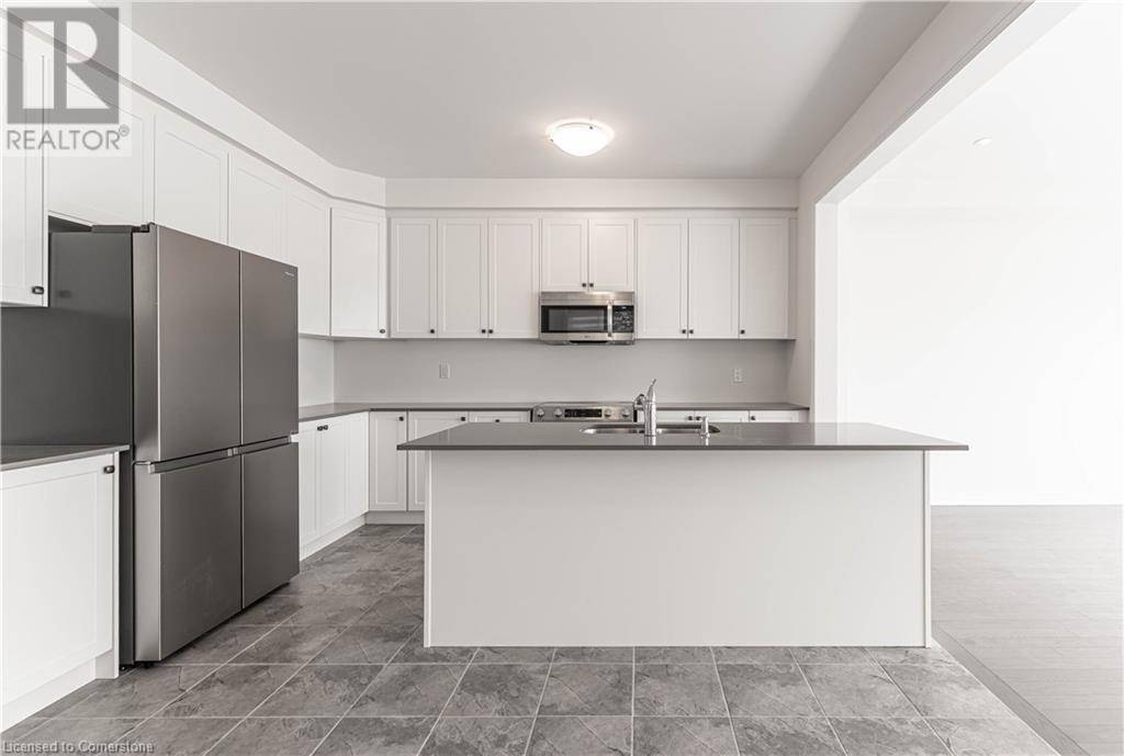 Hamilton, ON L0R1W0,32 BLAIN Drive