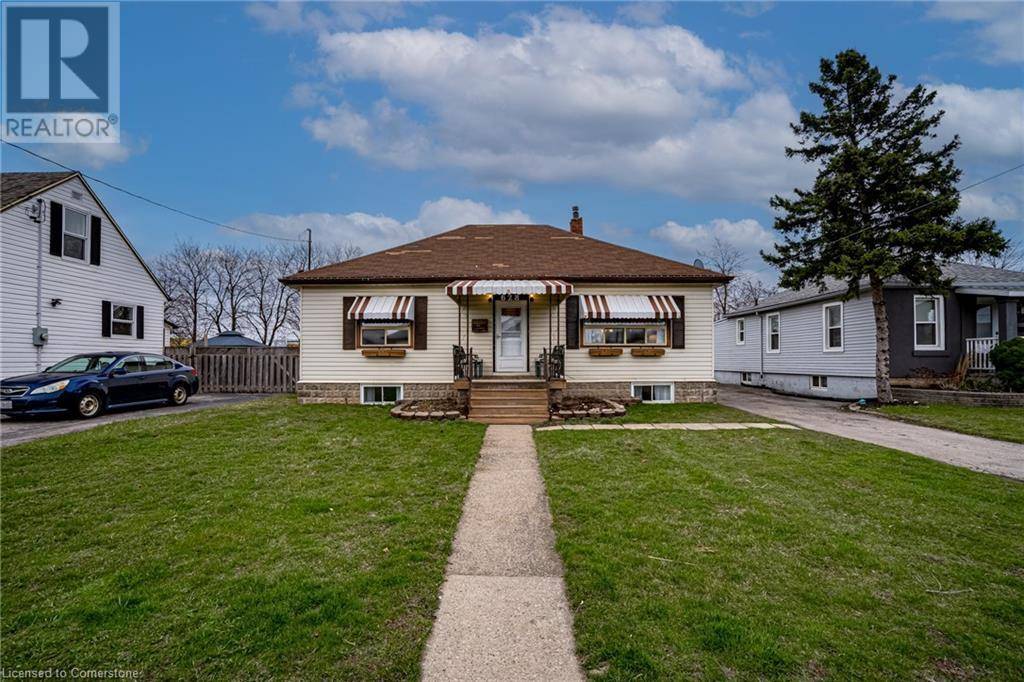 Hamilton, ON L8H6M4,628 DUNN Avenue