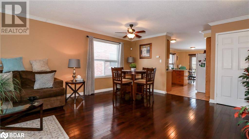 Barrie, ON L4N9M5,68 RED OAK Drive