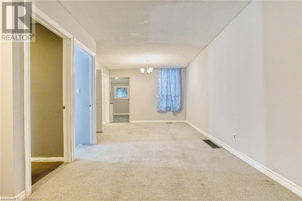 Hamilton, ON L8L6A3,35 NIAGARA Street