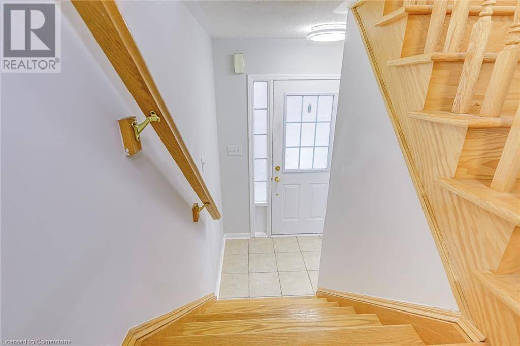 Oakville, ON L6M5E8,2872 GARNETHILL Way