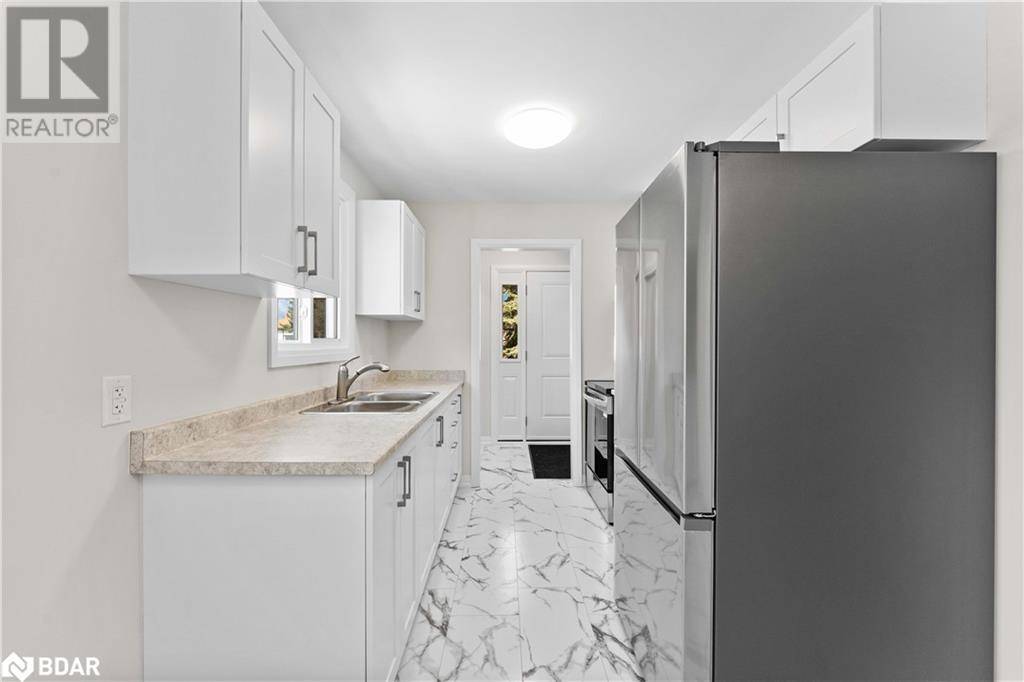 Barrie, ON L4M2Y6,43 CHARLBROOK Avenue