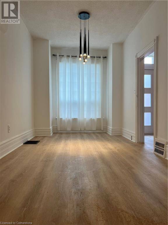 Hamilton, ON L8R2M5,175 MACNAB Street N